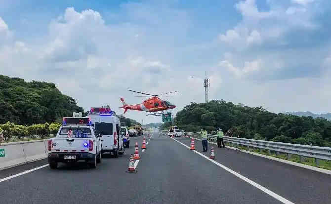 荔波高速公路汽车救援案例