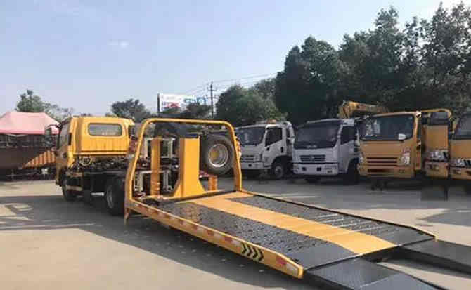 荔波汽车中途维修案例